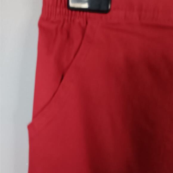 NWT Croft & Barrow Skimmer Mid Rise Flat Front Red Capris Size M - Picture 3 of 7